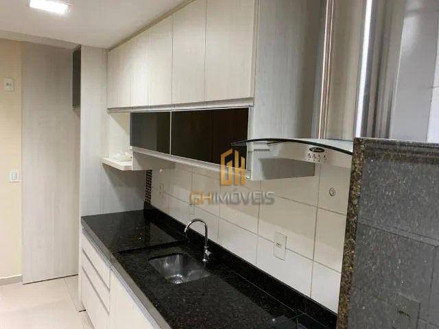 Apartamento à venda com 2 quartos, 62m² - Foto 2