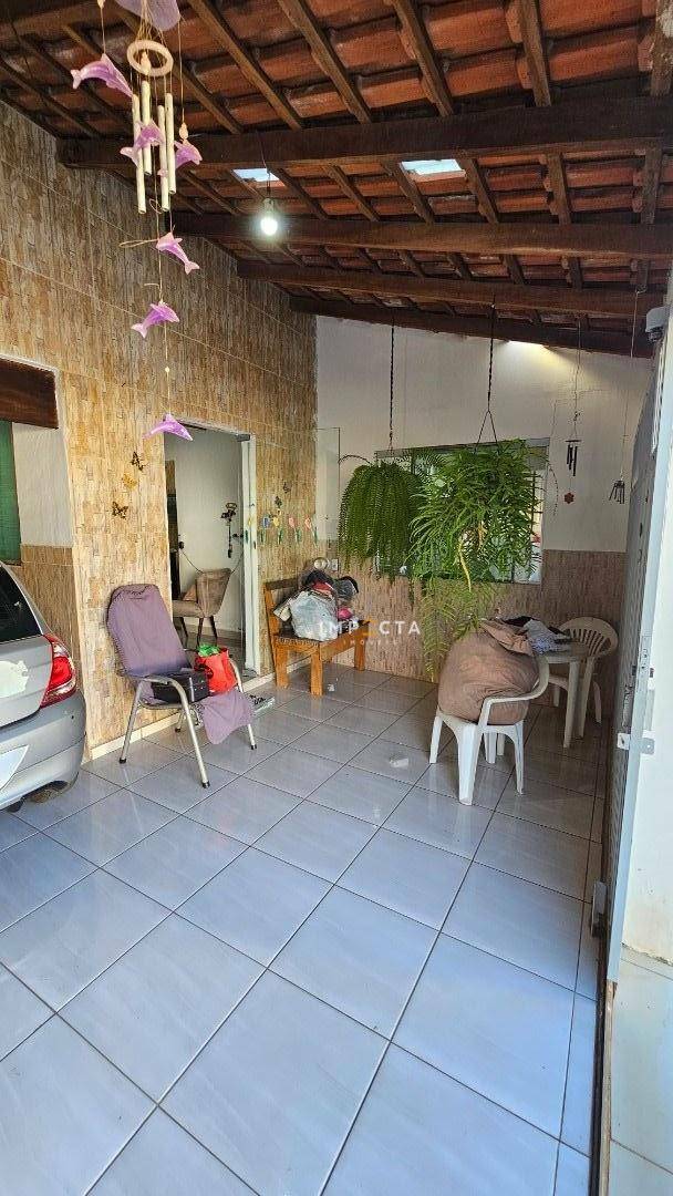 Casa à venda com 2 quartos, 145m² - Foto 4