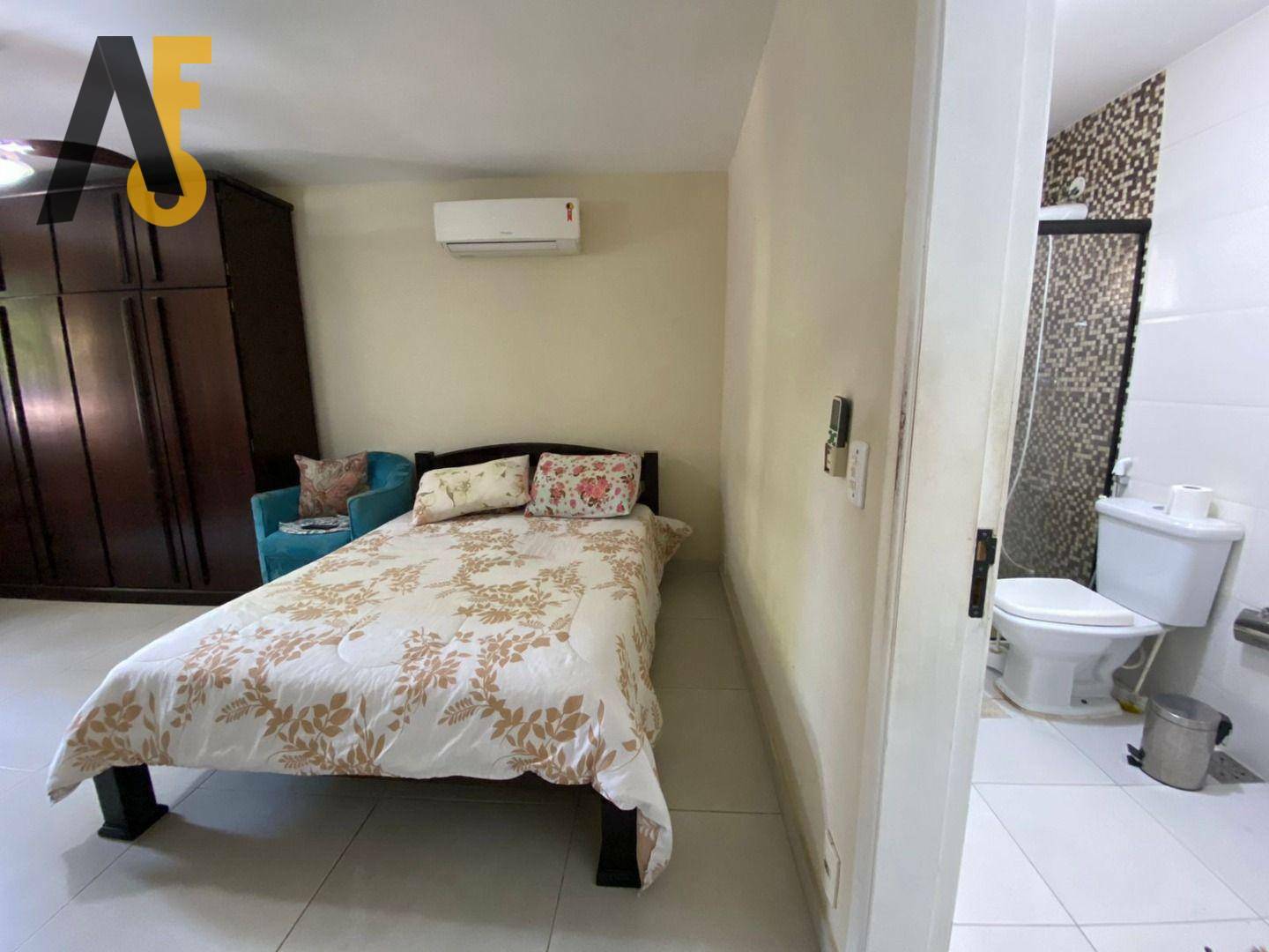 Casa de Condomínio à venda com 4 quartos, 140m² - Foto 5