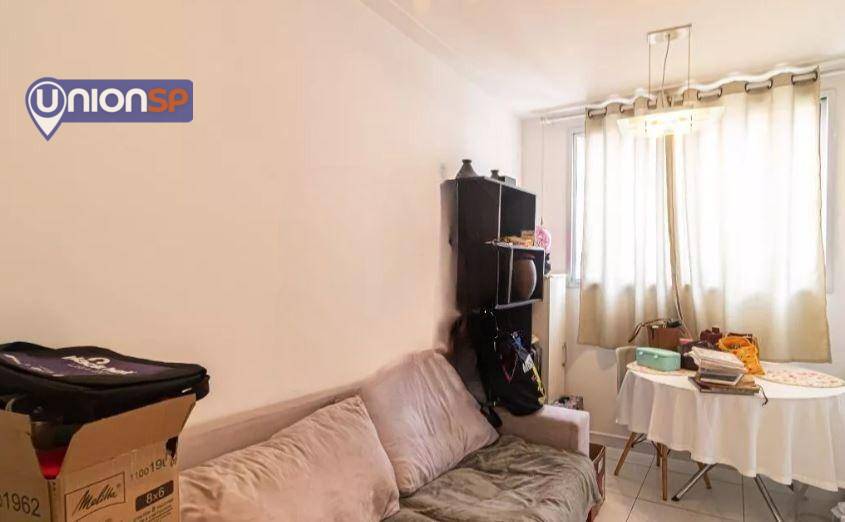 Apartamento à venda com 2 quartos, 43m² - Foto 2