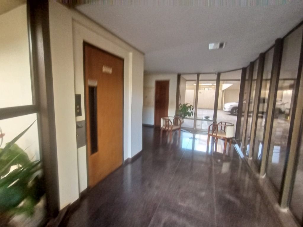 Apartamento, 4 quartos, 193 m² - Foto 2