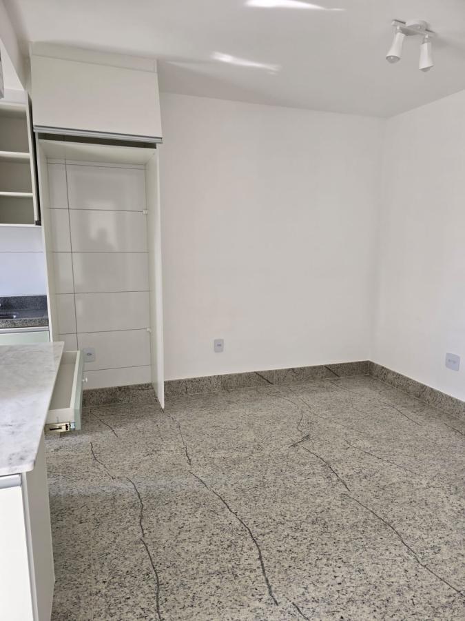 Apartamento para alugar com 2 quartos, 40m² - Foto 4