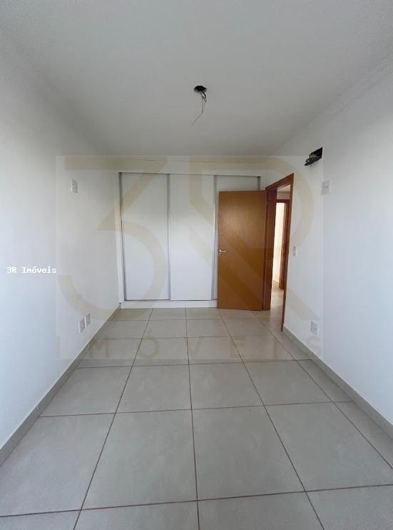 Apartamento à venda com 3 quartos, 95m² - Foto 11