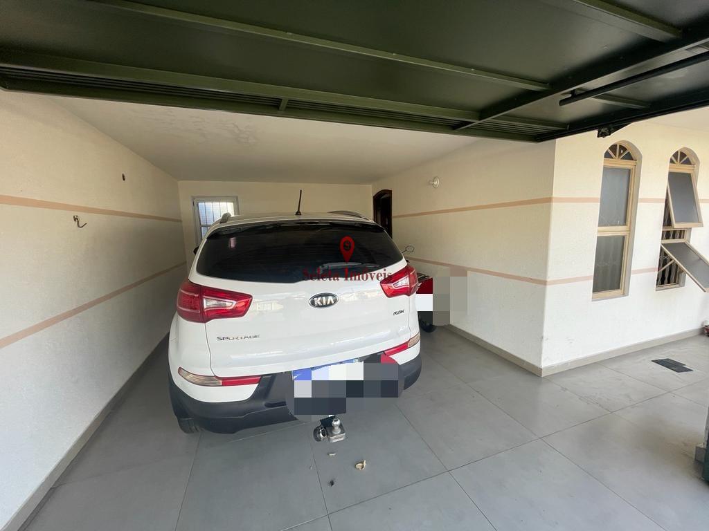 Casa à venda com 3 quartos, 180m² - Foto 3