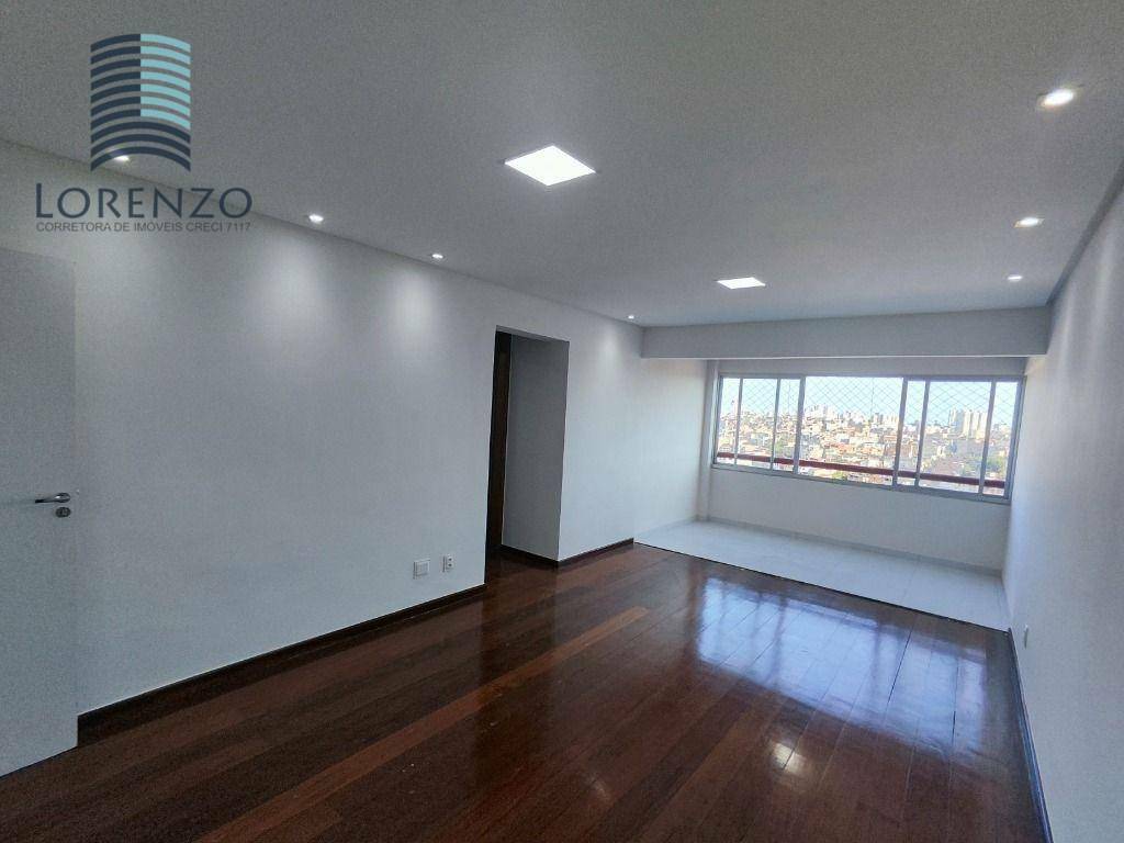 Apartamento à venda com 3 quartos, 110m² - Foto 1