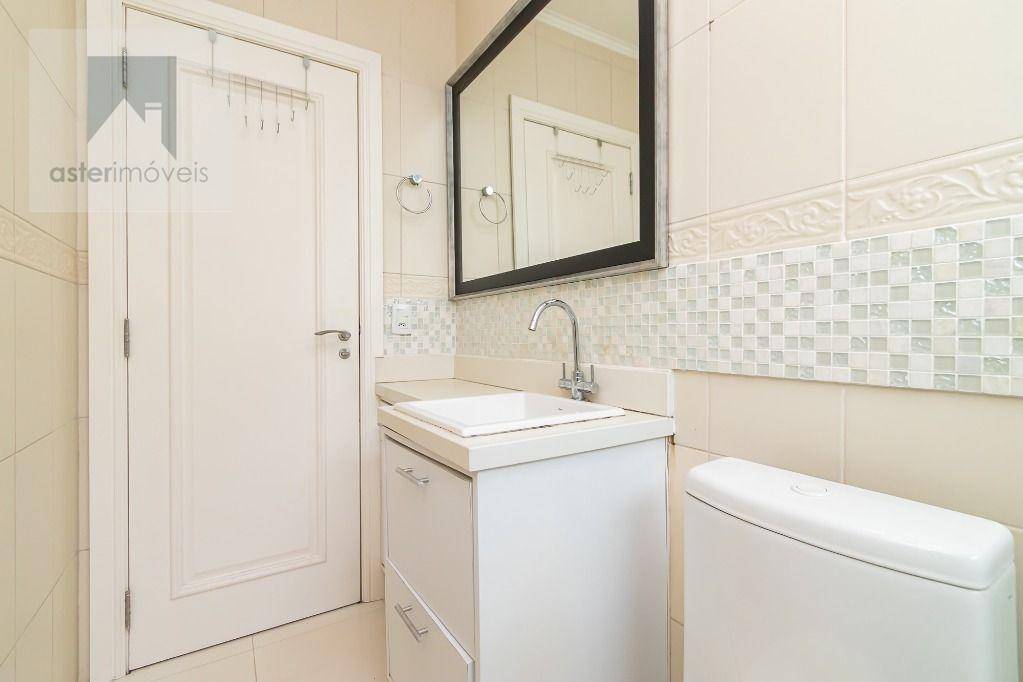 Casa para alugar com 4 quartos, 285m² - Foto 40