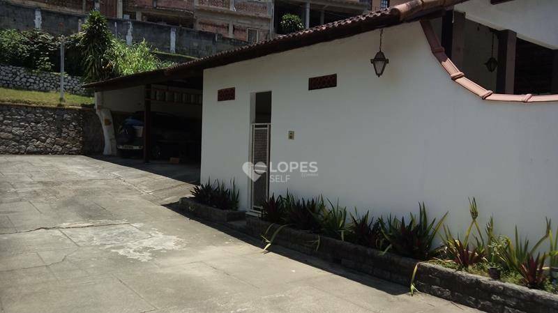 Sítio, 4 quartos, 2385 m² - Foto 5