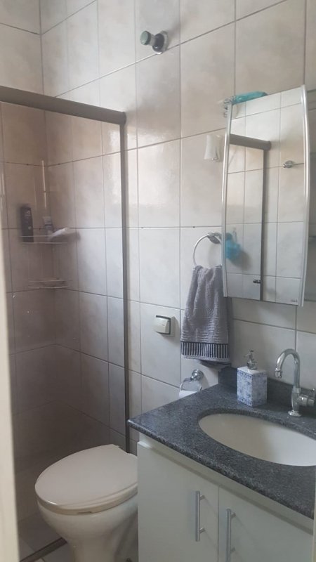 Casa à venda com 3 quartos, 90m² - Foto 2