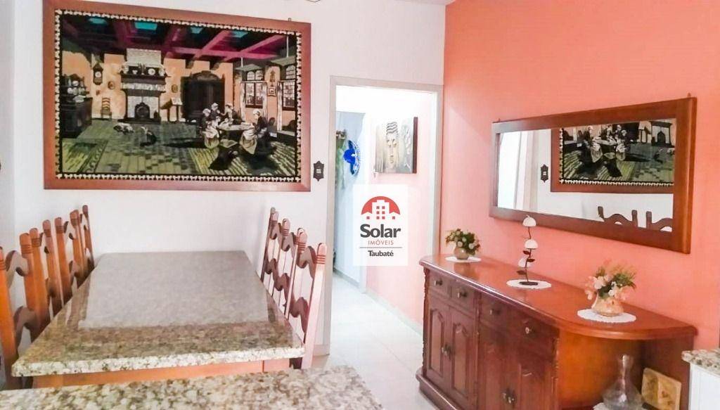 Casa à venda com 3 quartos, 206m² - Foto 2