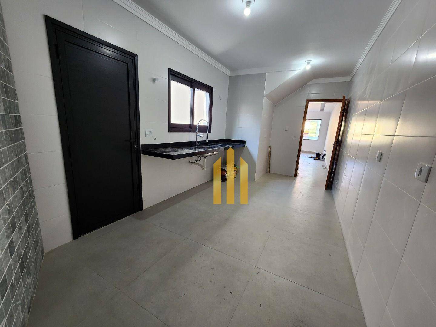 Sobrado à venda com 3 quartos, 152m² - Foto 4