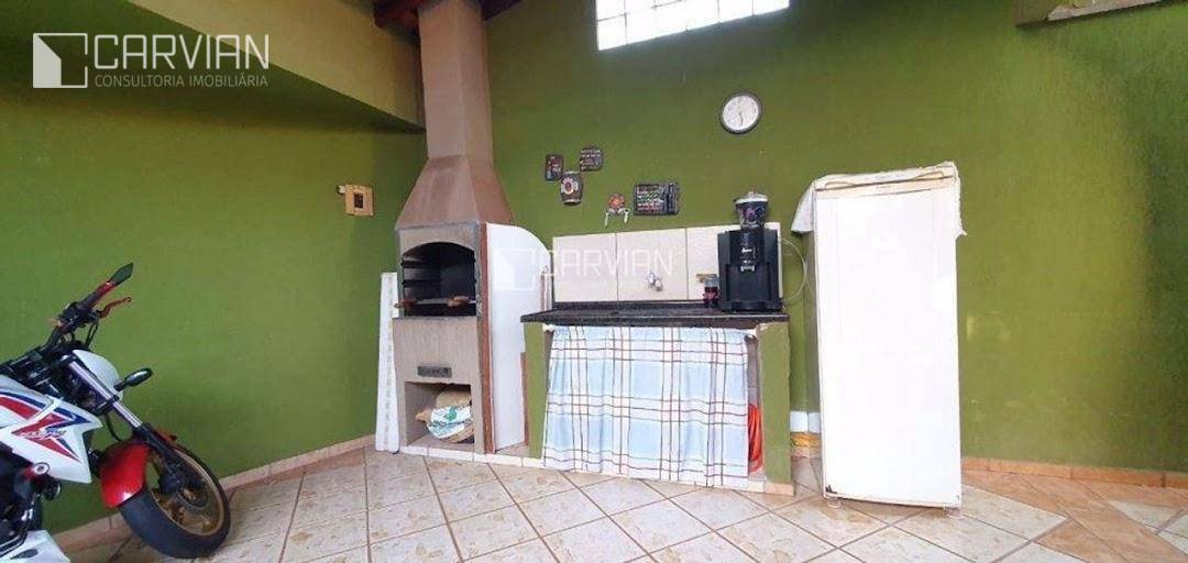 Casa à venda com 3 quartos, 180m² - Foto 22