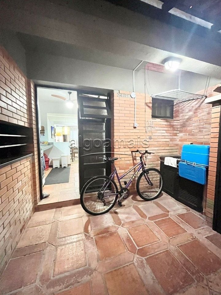 Casa à venda com 2 quartos, 108m² - Foto 8