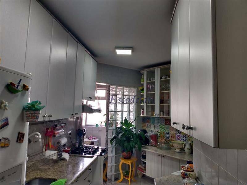 Apartamento à venda com 2 quartos, 62m² - Foto 12