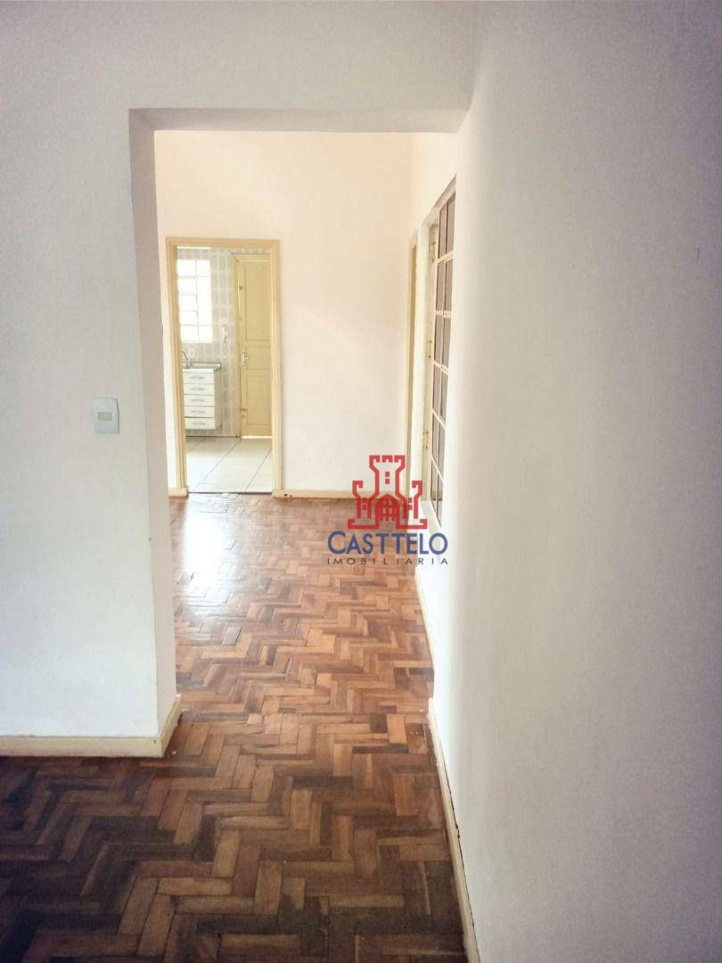 Casa para alugar com 4 quartos, 250m² - Foto 7