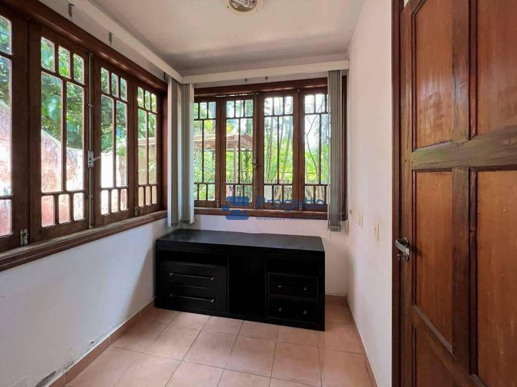 Casa de Condomínio à venda com 4 quartos, 600m² - Foto 44