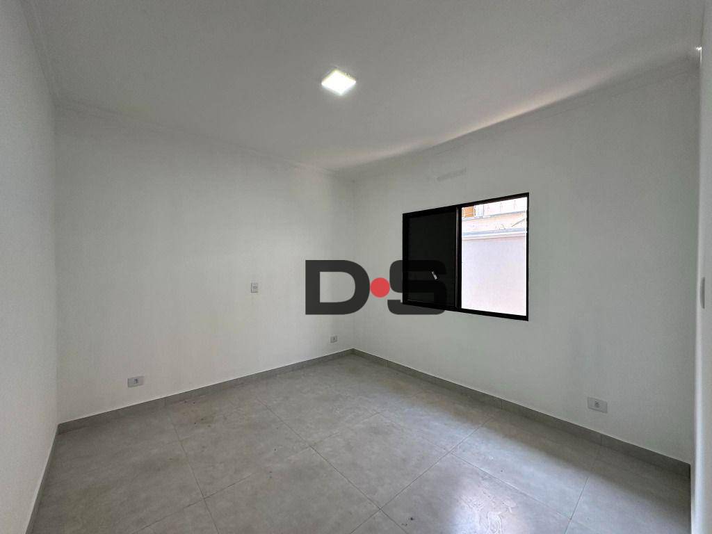 Casa à venda com 2 quartos, 62m² - Foto 7