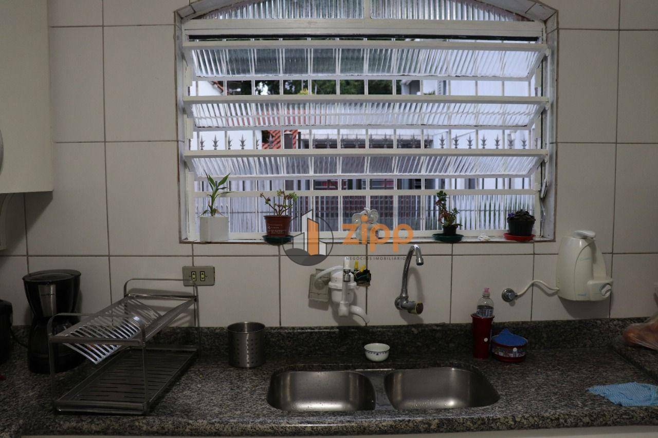 Sobrado à venda com 3 quartos, 214m² - Foto 11