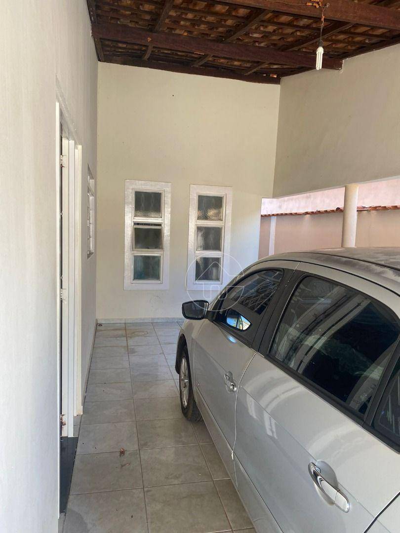 Casa para alugar com 4 quartos, 130m² - Foto 2