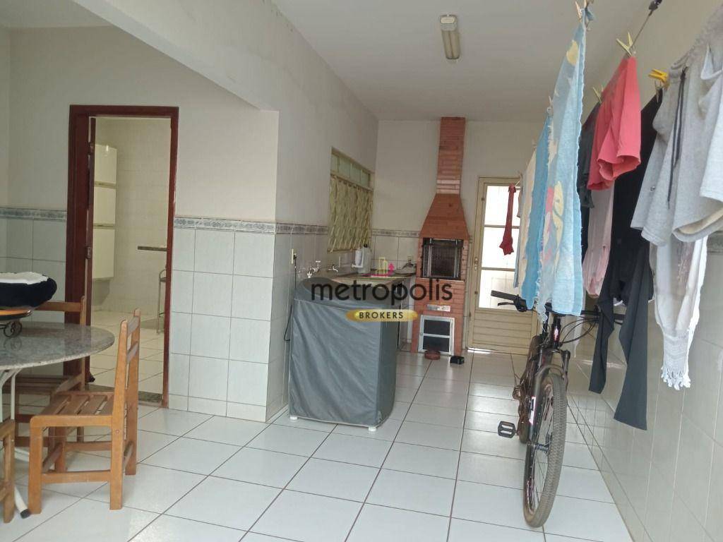 Casa à venda com 3 quartos, 240m² - Foto 10