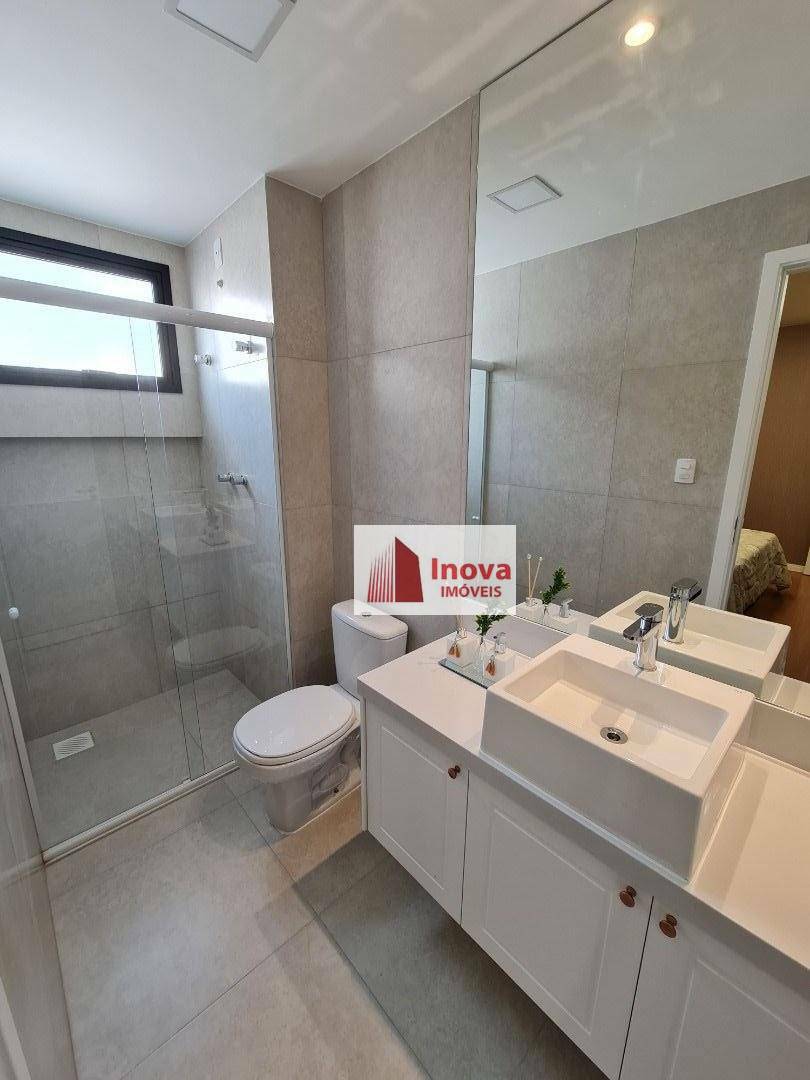 Cobertura à venda com 4 quartos, 240m² - Foto 12