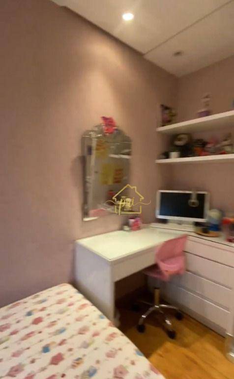 Apartamento à venda com 3 quartos, 189m² - Foto 30