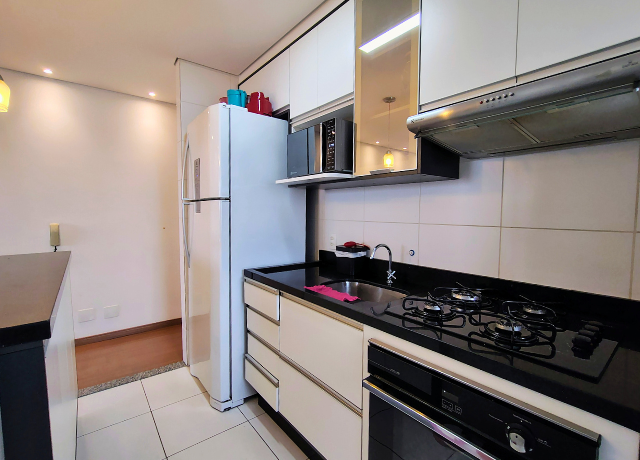Apartamento à venda com 2 quartos, 57m² - Foto 4