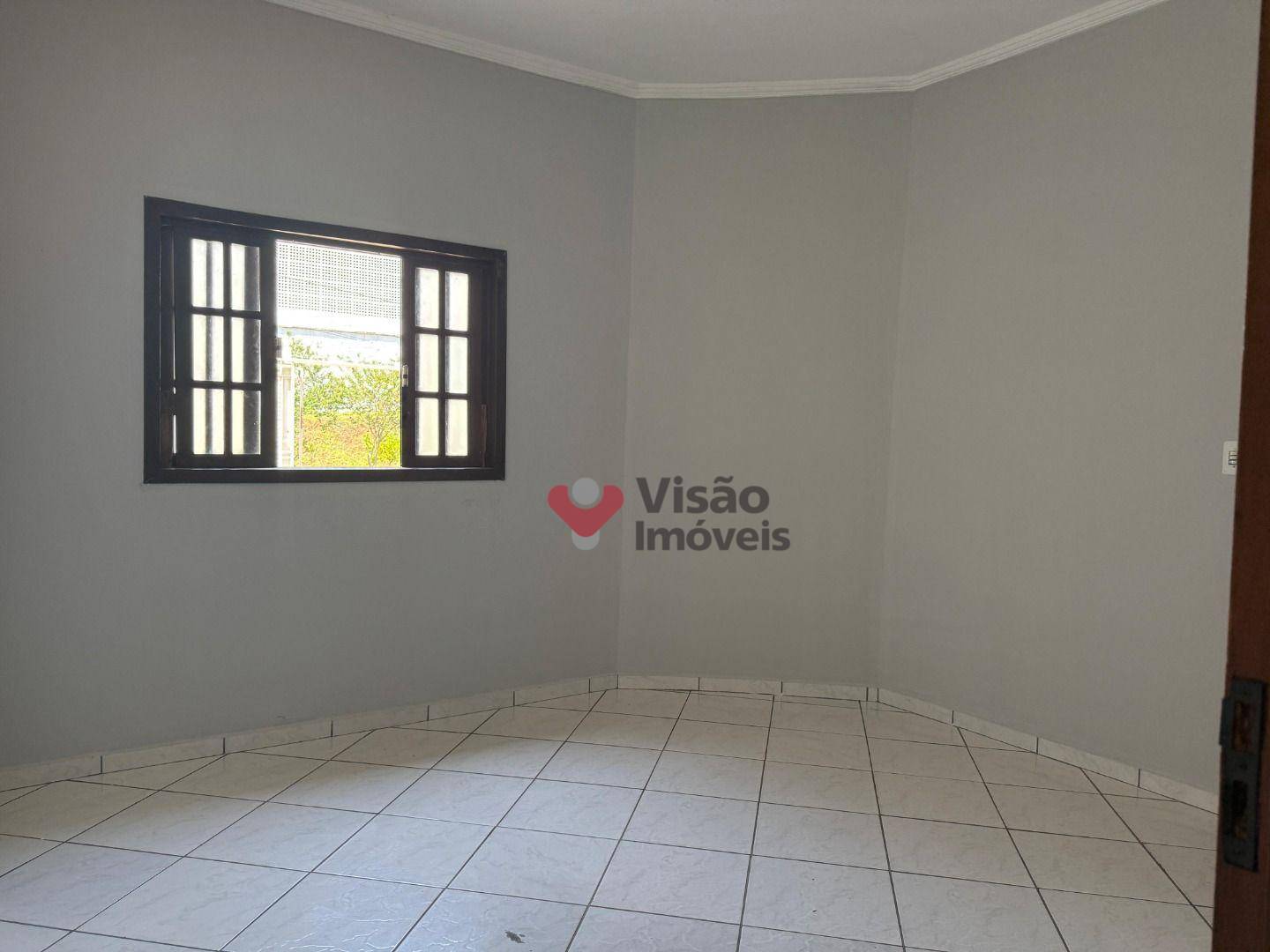 Casa à venda com 2 quartos, 70m² - Foto 11