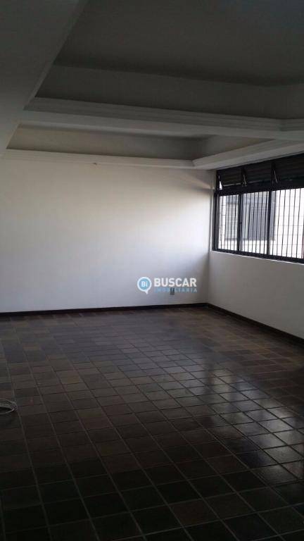 Apartamento à venda com 3 quartos, 140m² - Foto 10