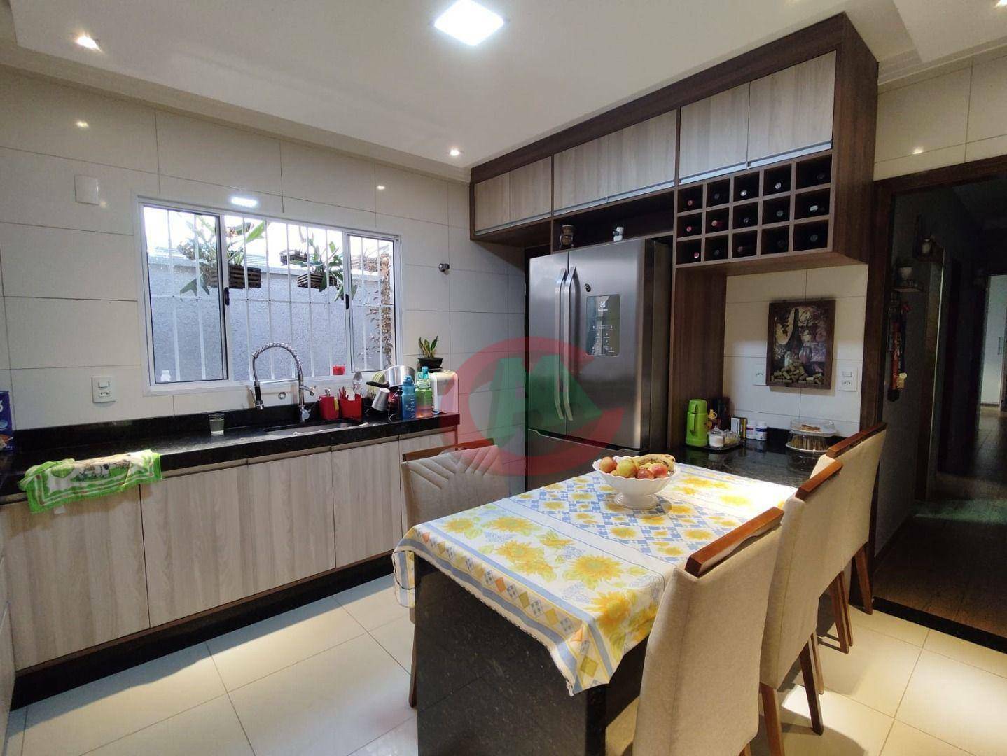 Casa à venda com 2 quartos, 82m² - Foto 6