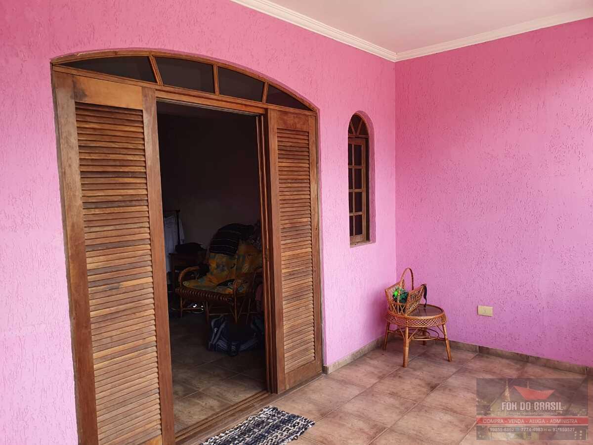 Casa à venda com 3 quartos, 150m² - Foto 4