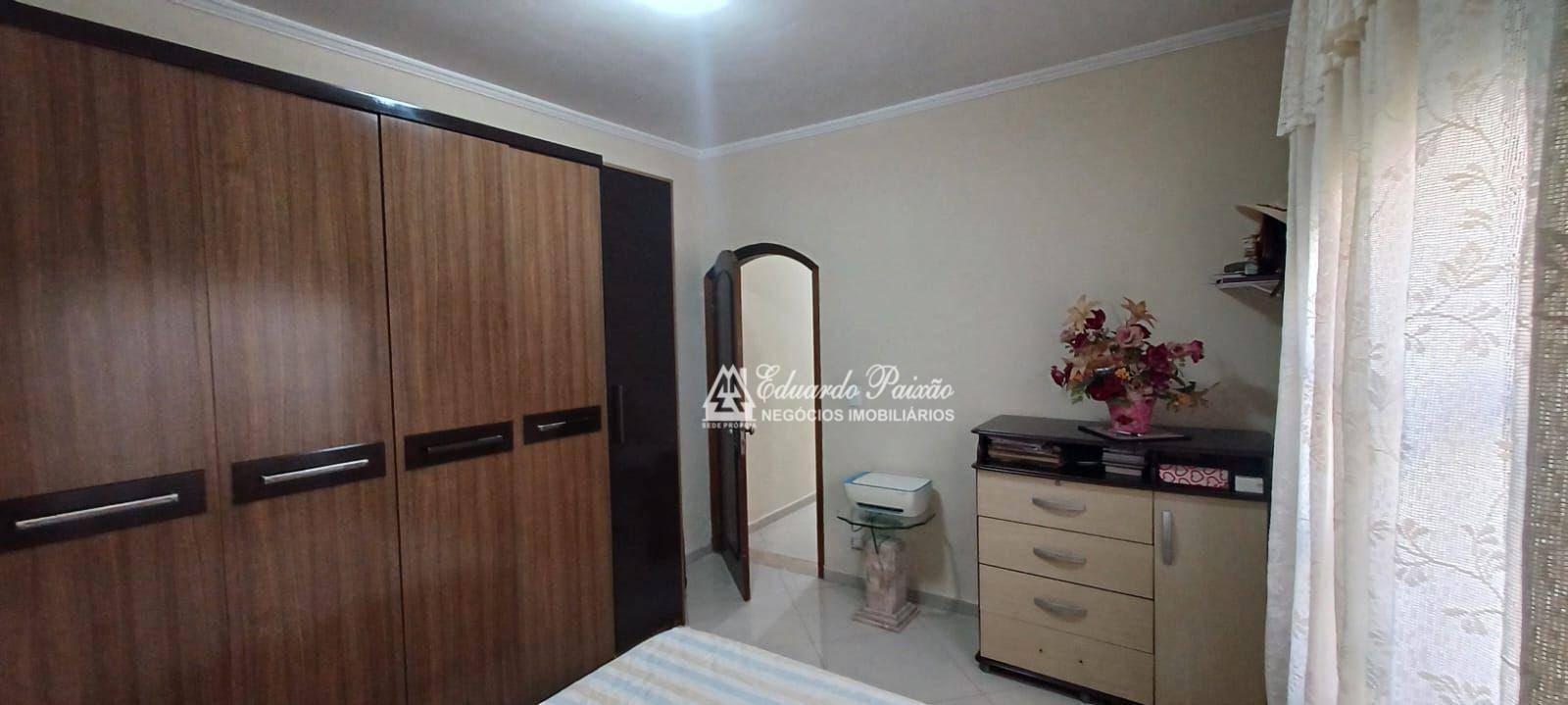 Casa à venda com 3 quartos, 197m² - Foto 13