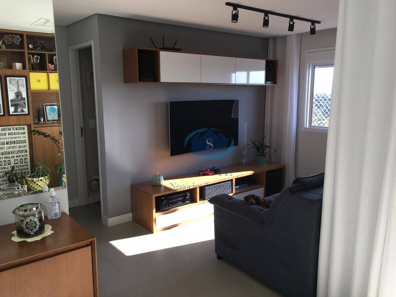 Apartamento à venda com 2 quartos, 63m² - Foto 1