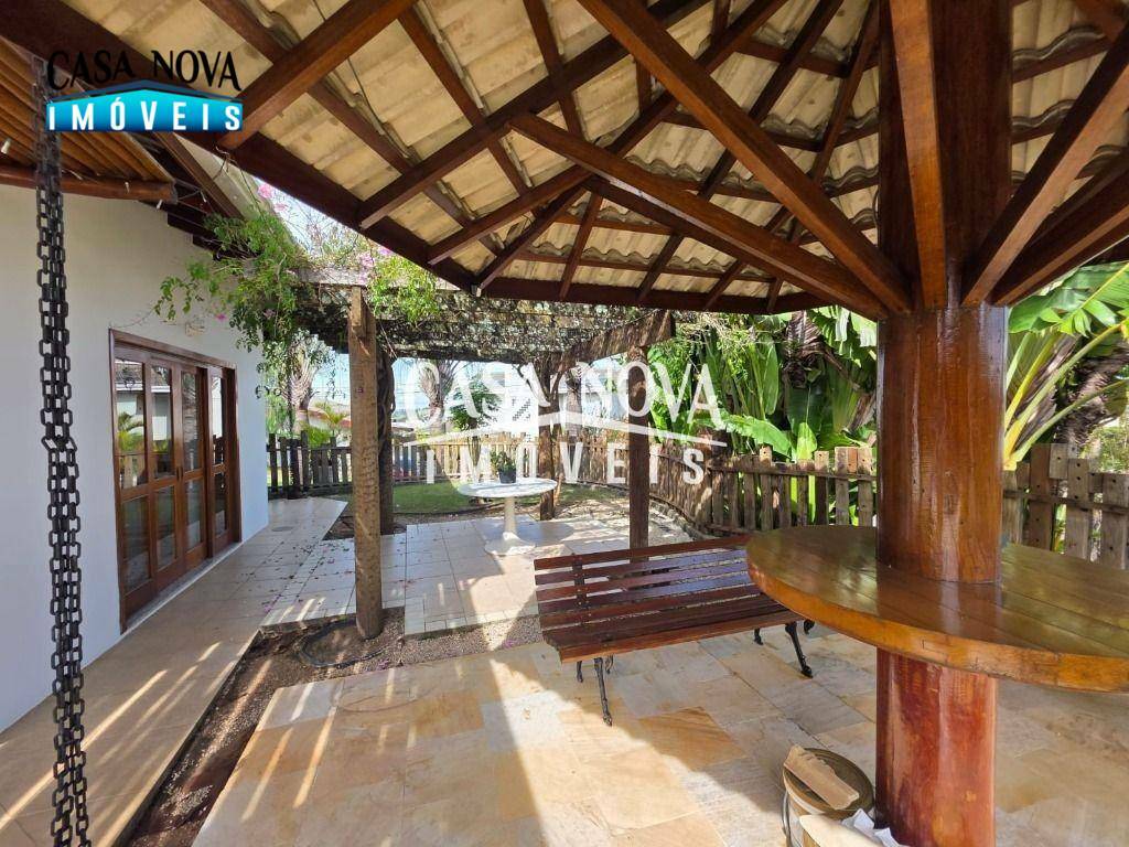 Casa de Condomínio para alugar com 3 quartos, 335m² - Foto 19