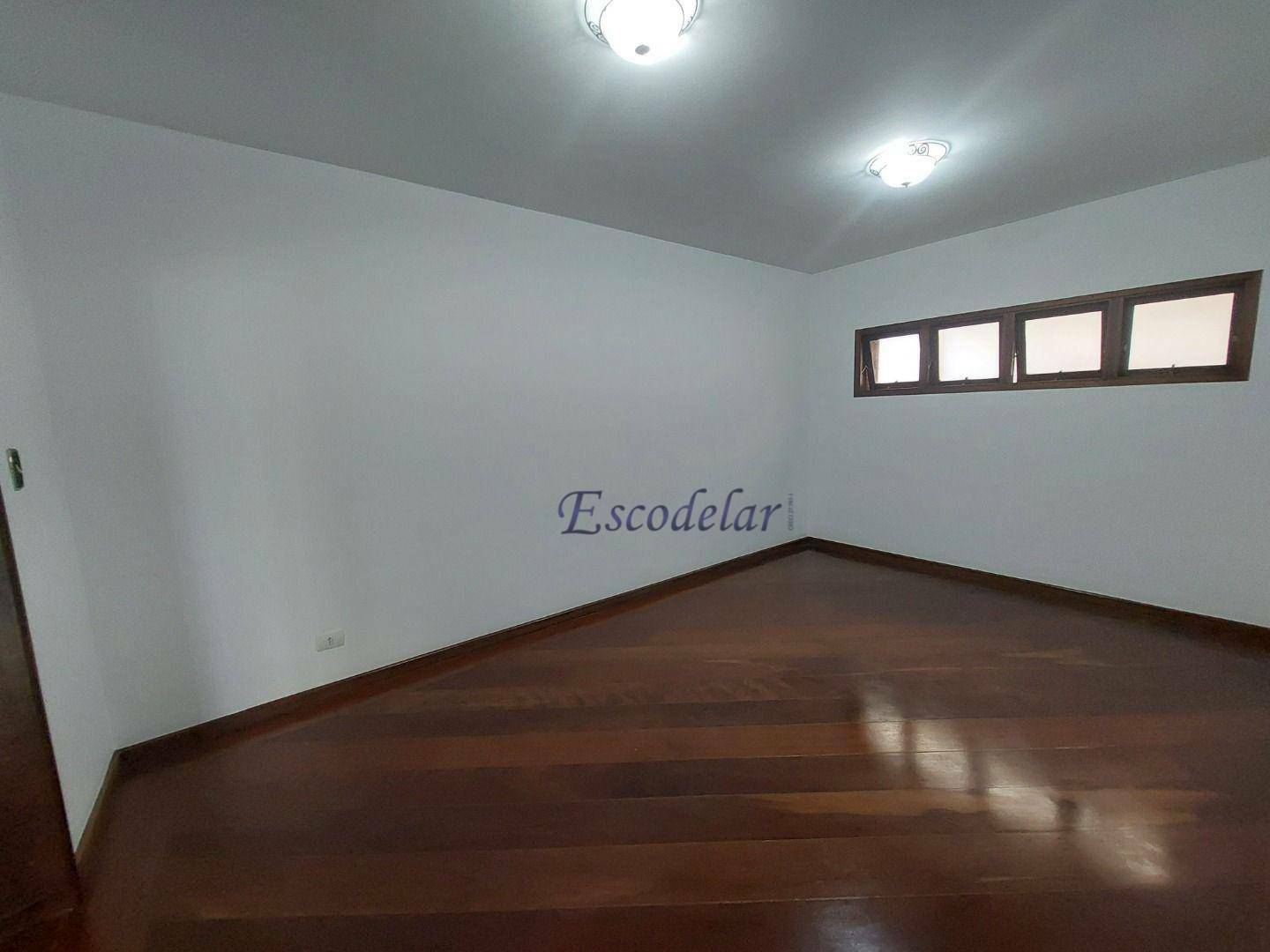 Casa de Condomínio para alugar com 4 quartos, 383m² - Foto 32