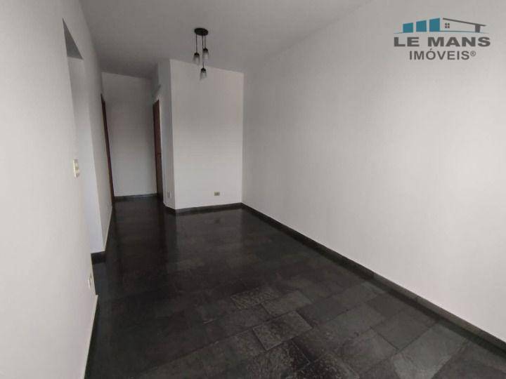 Apartamento à venda com 1 quarto, 54m² - Foto 4