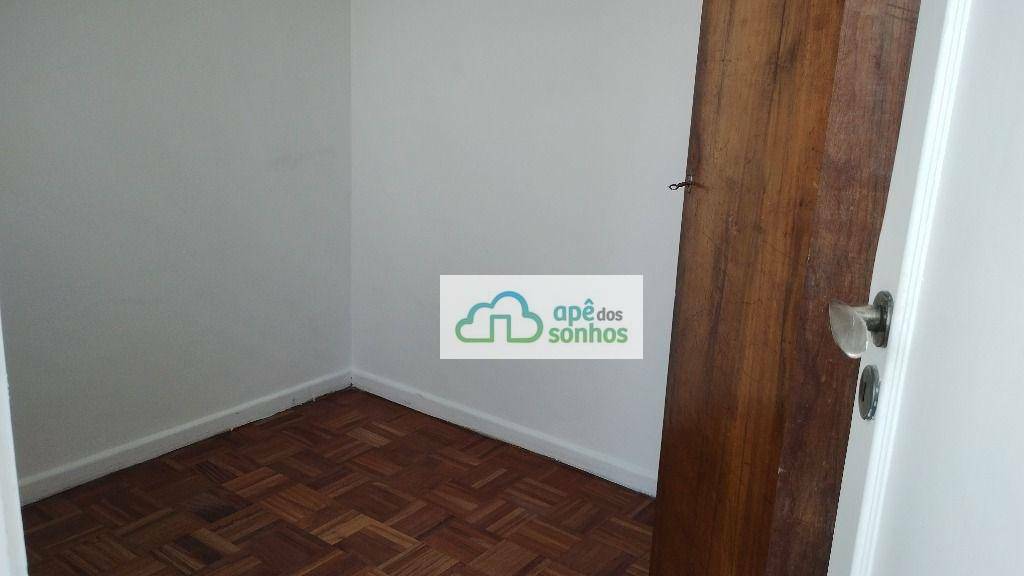 Apartamento para alugar com 3 quartos, 168m² - Foto 11