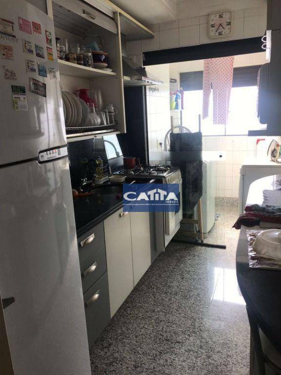 Apartamento à venda com 2 quartos, 57m² - Foto 17