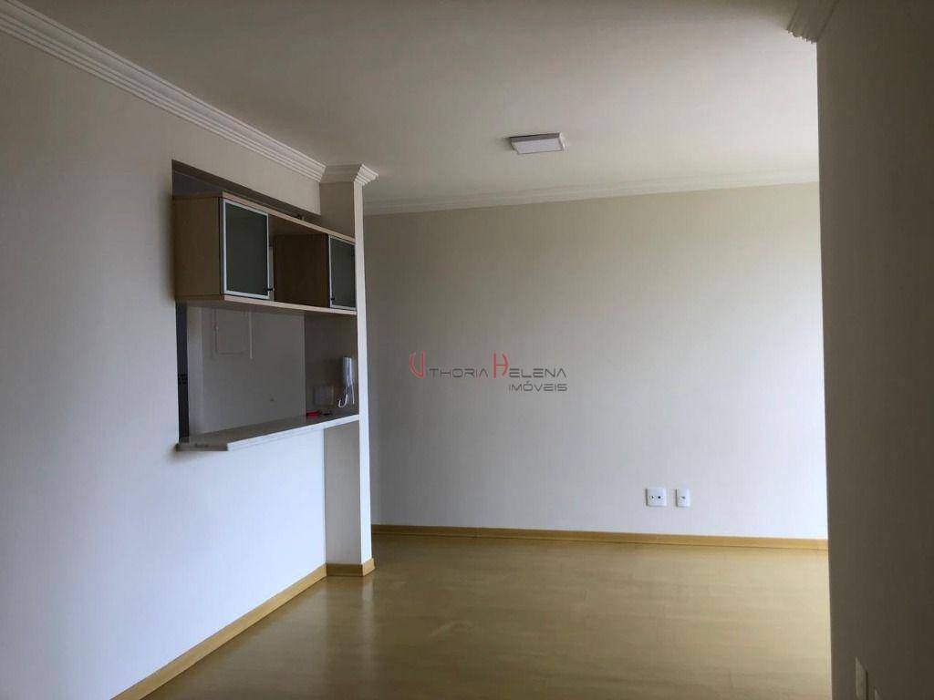 Apartamento à venda com 2 quartos, 75m² - Foto 4