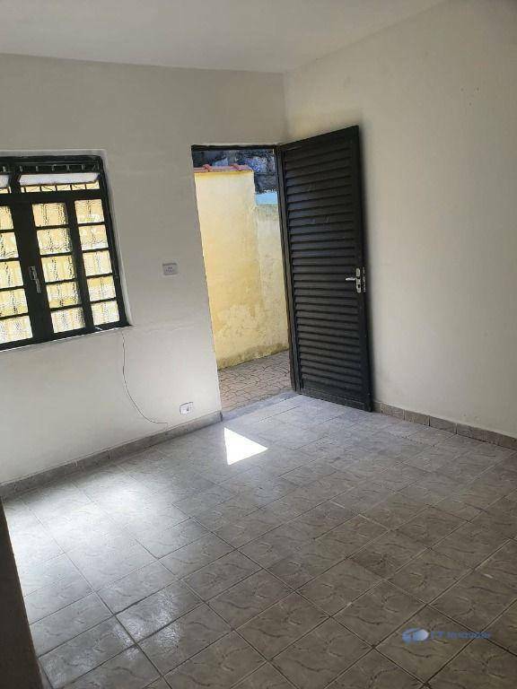 Casa à venda com 3 quartos, 100m² - Foto 7