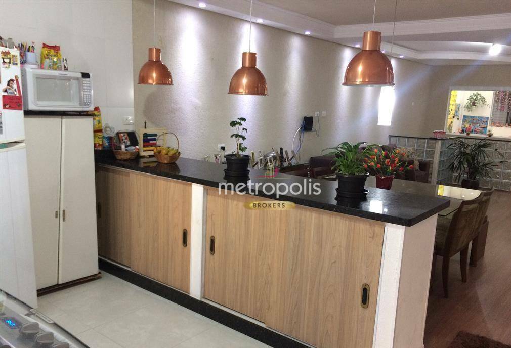 Sobrado à venda com 3 quartos, 340m² - Foto 2