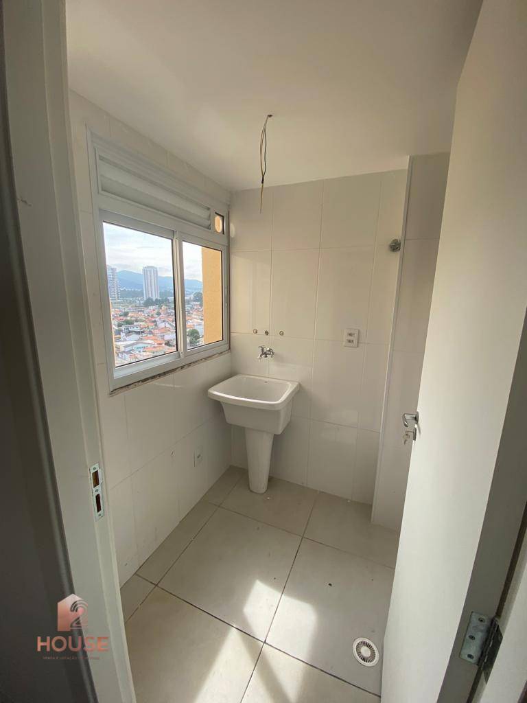 Apartamento à venda com 3 quartos, 170m² - Foto 11