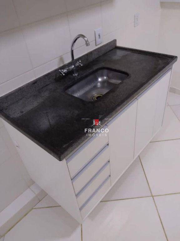 Apartamento à venda com 2 quartos, 44m² - Foto 9