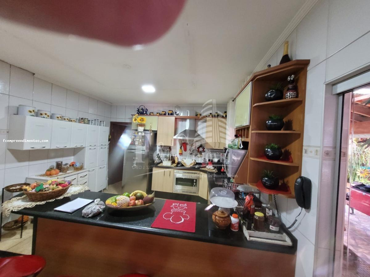 Sobrado à venda com 4 quartos, 330m² - Foto 14