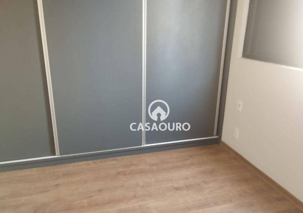 Apartamento à venda com 1 quarto, 45m² - Foto 2