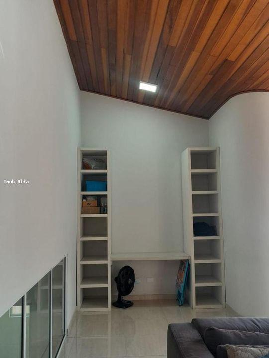 Casa à venda com 3 quartos, 173m² - Foto 2