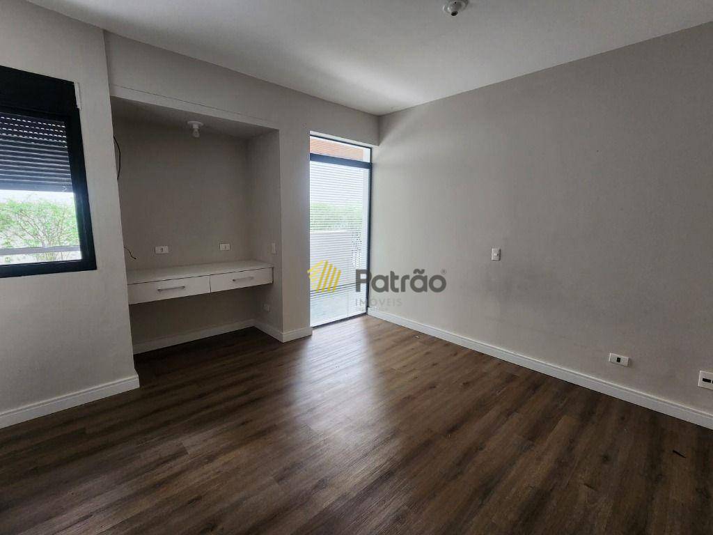 Apartamento à venda com 4 quartos, 207m² - Foto 21