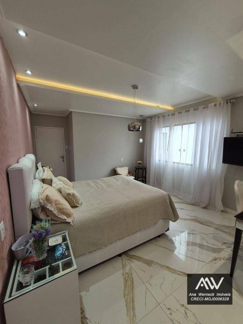 Casa à venda com 4 quartos, 320m² - Foto 22