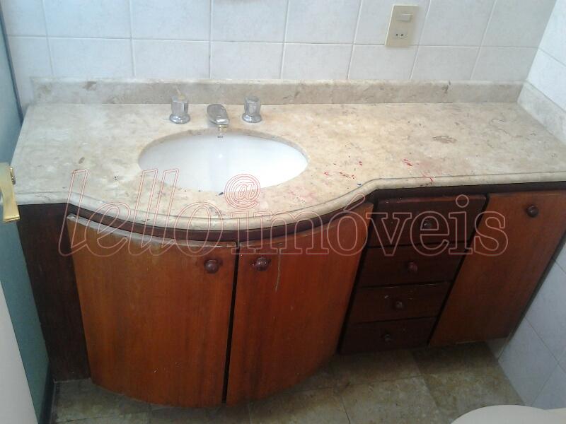 Apartamento para alugar com 4 quartos, 180m² - Foto 1