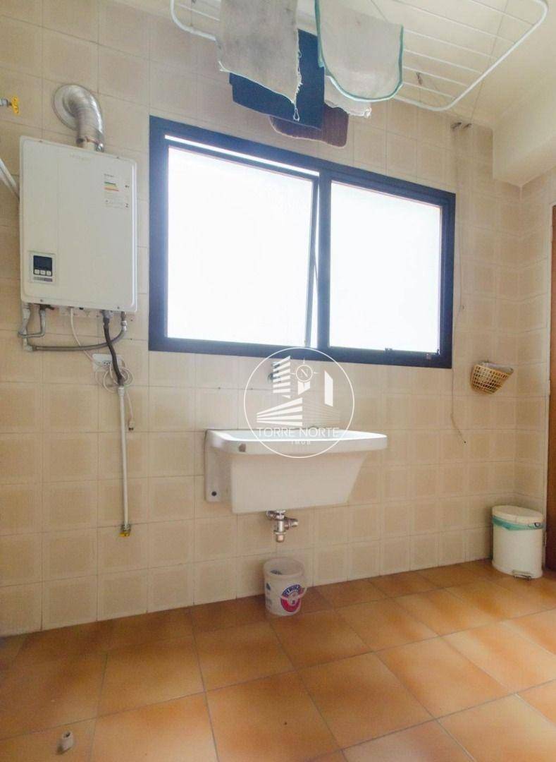 Apartamento à venda com 4 quartos, 140m² - Foto 19