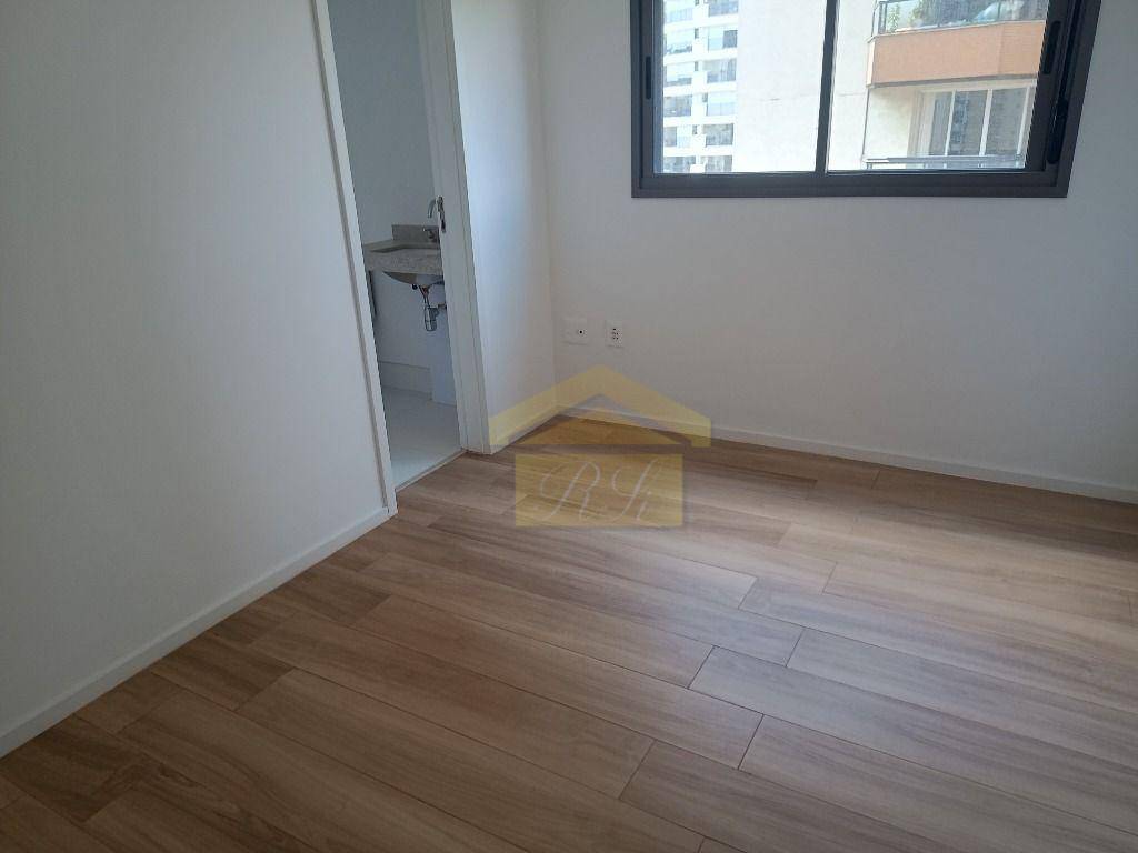 Apartamento à venda com 3 quartos, 143m² - Foto 14